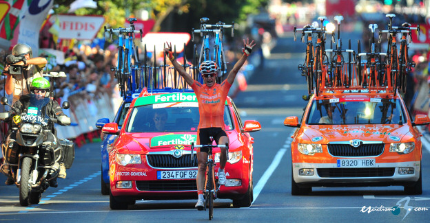 igor_anton_vuelta_espana_et19_g_2011_sirotti.jpg