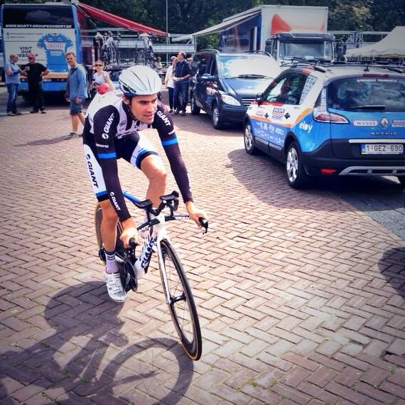 Bu6oTs0CAAANOxn.jpg:large