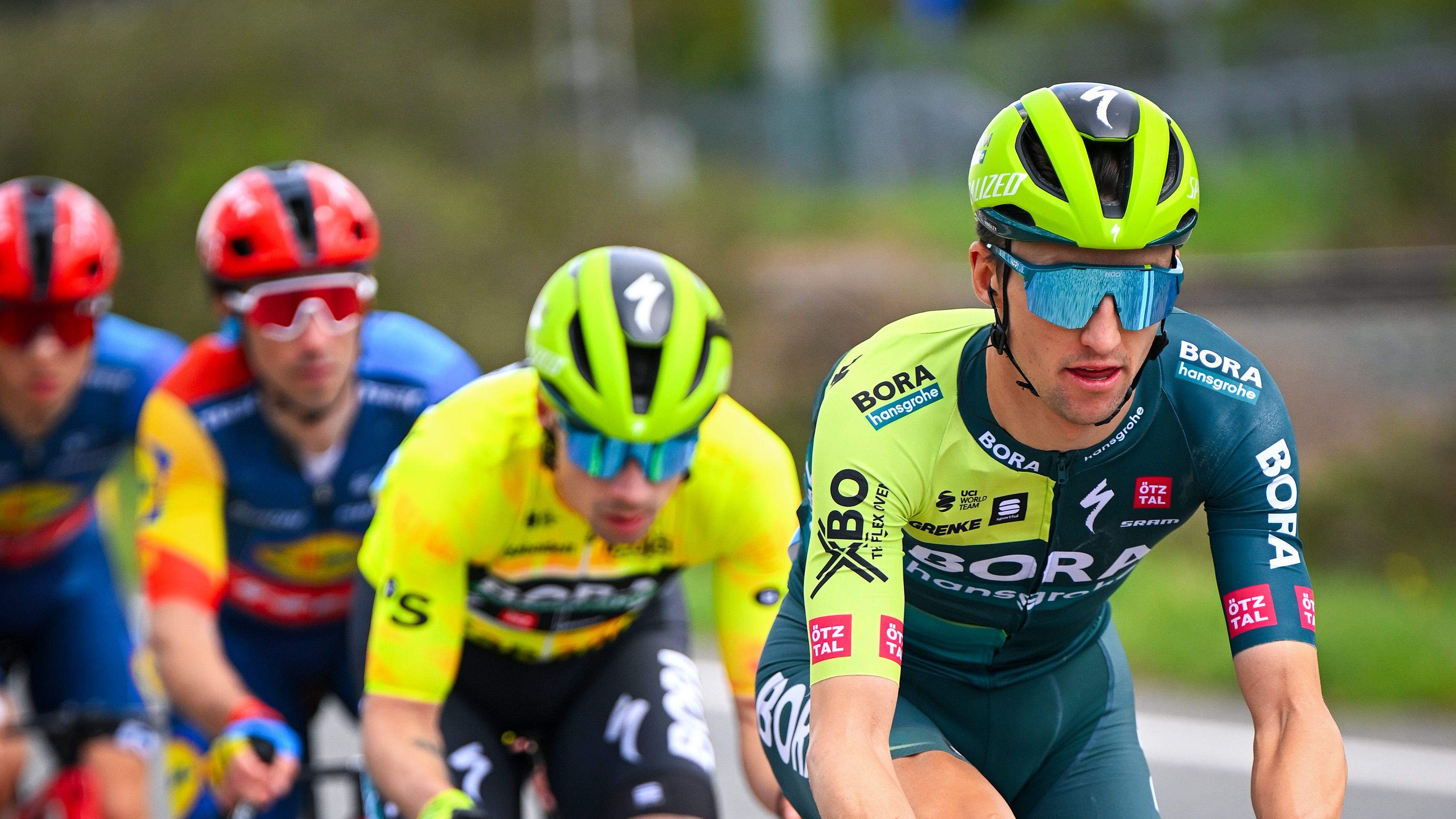 www.cyclingnews.com