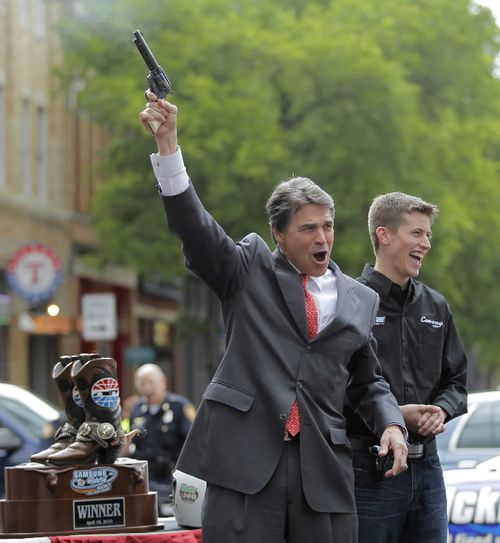 rick-perry-gun.jpg