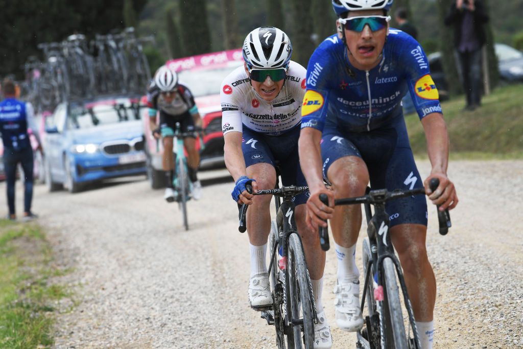 www.cyclingnews.com