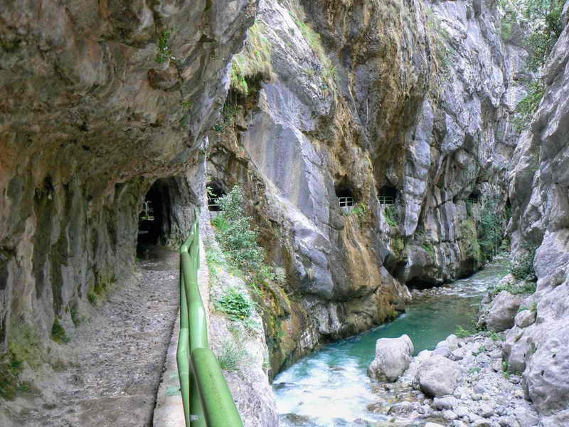ruta-del-cares-800x600.jpg