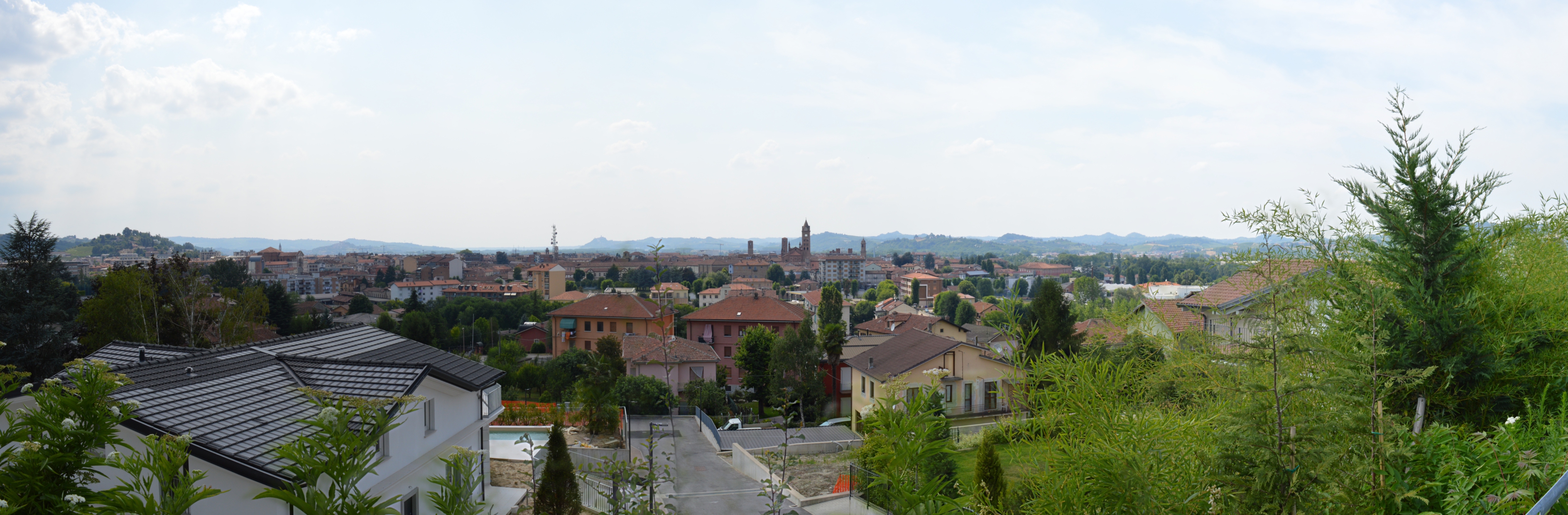 Vista_panoramica_di_Alba.jpg