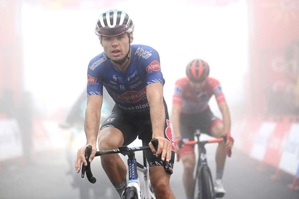www.cyclingnews.com