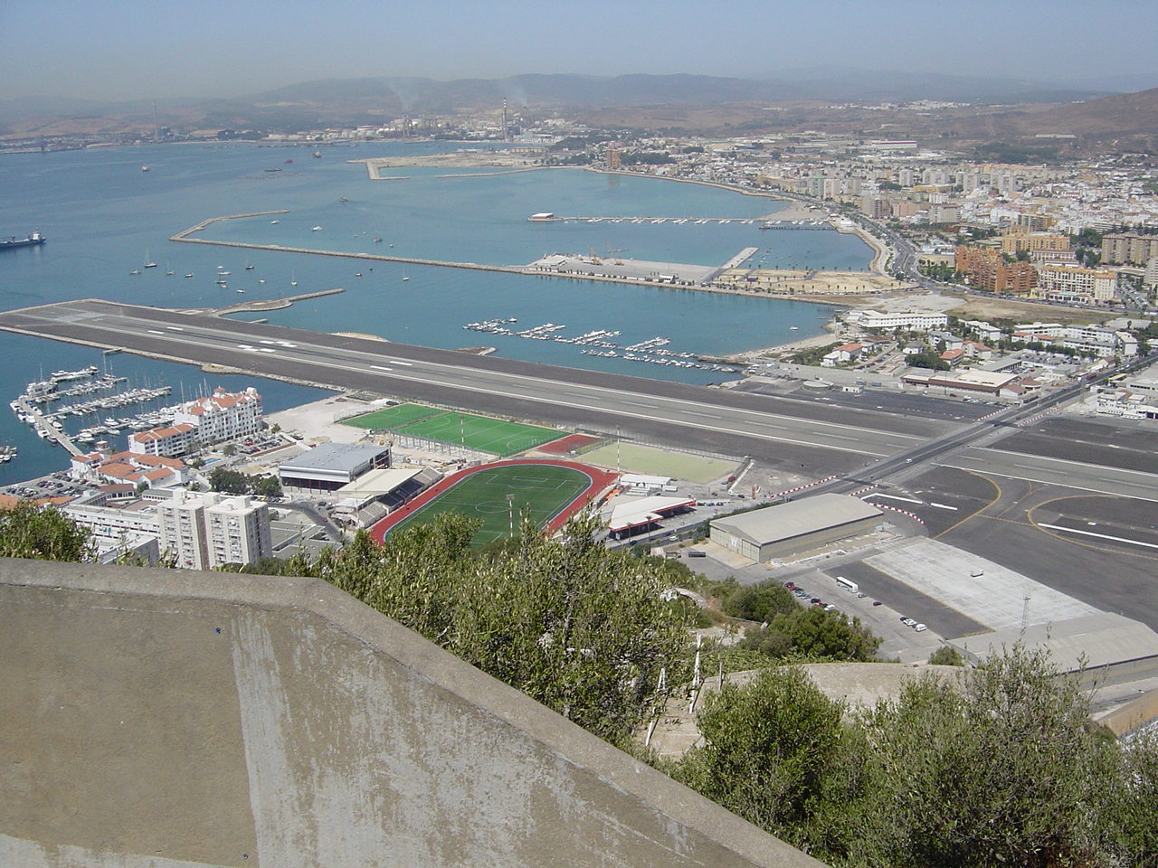 Gibraltar_airport.JPG
