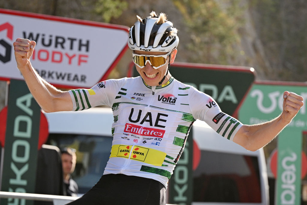 www.cyclingnews.com