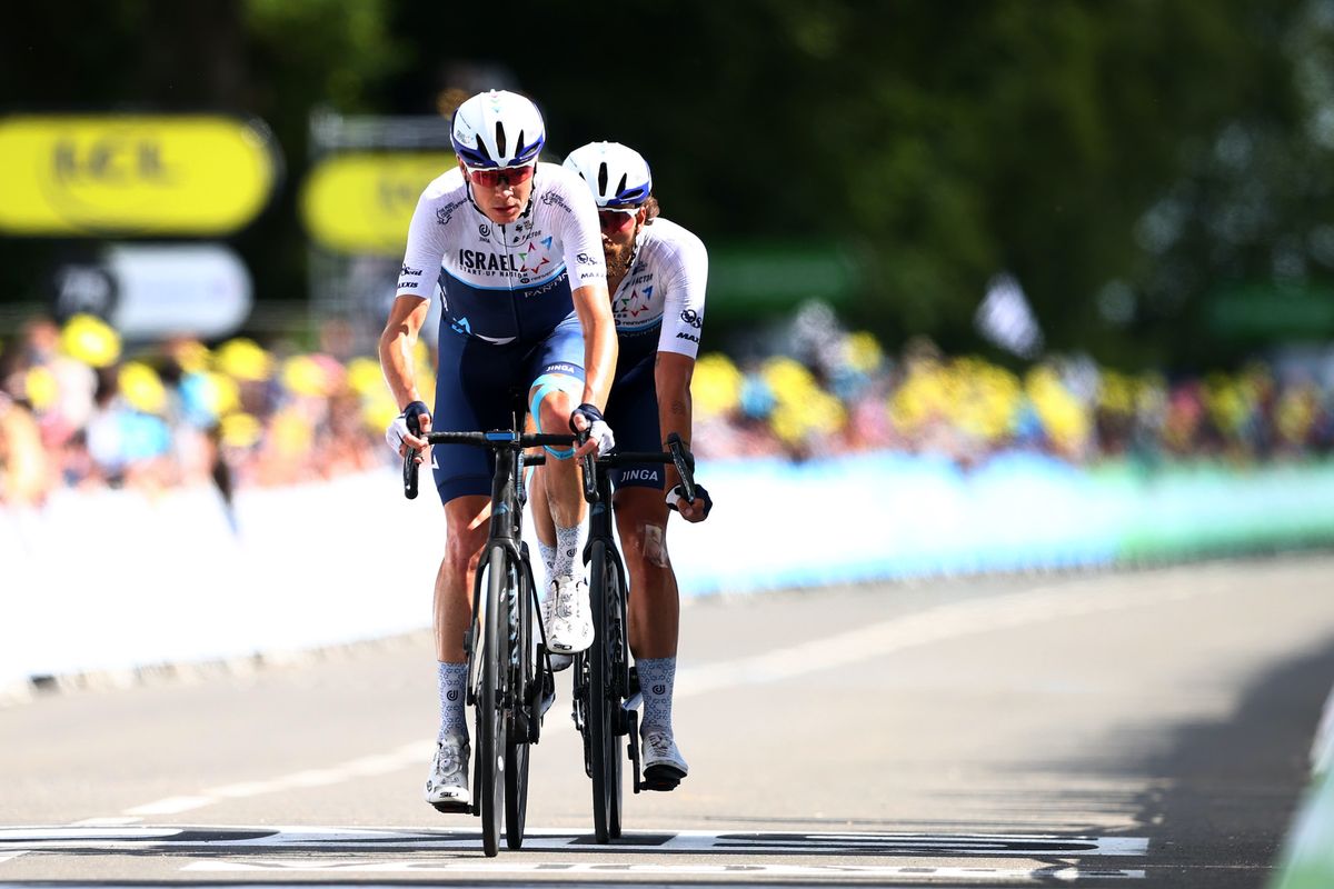 www.cyclingweekly.com
