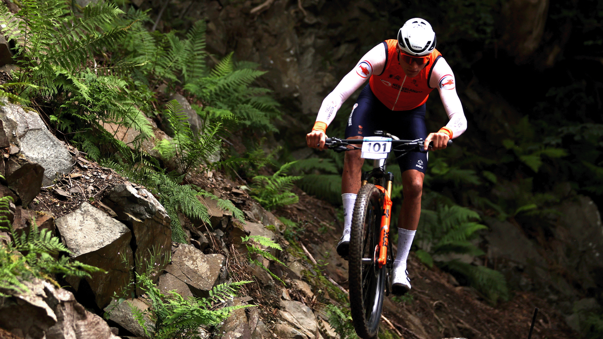 www.cyclingnews.com