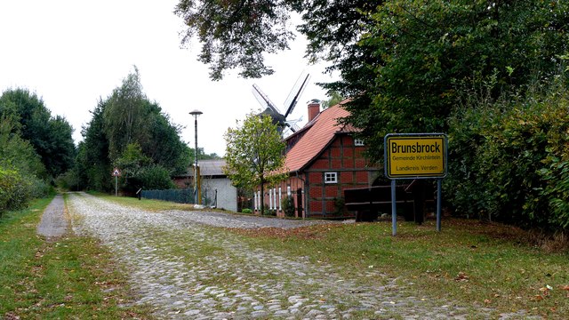 096692_5f5ca8f1.jpg
