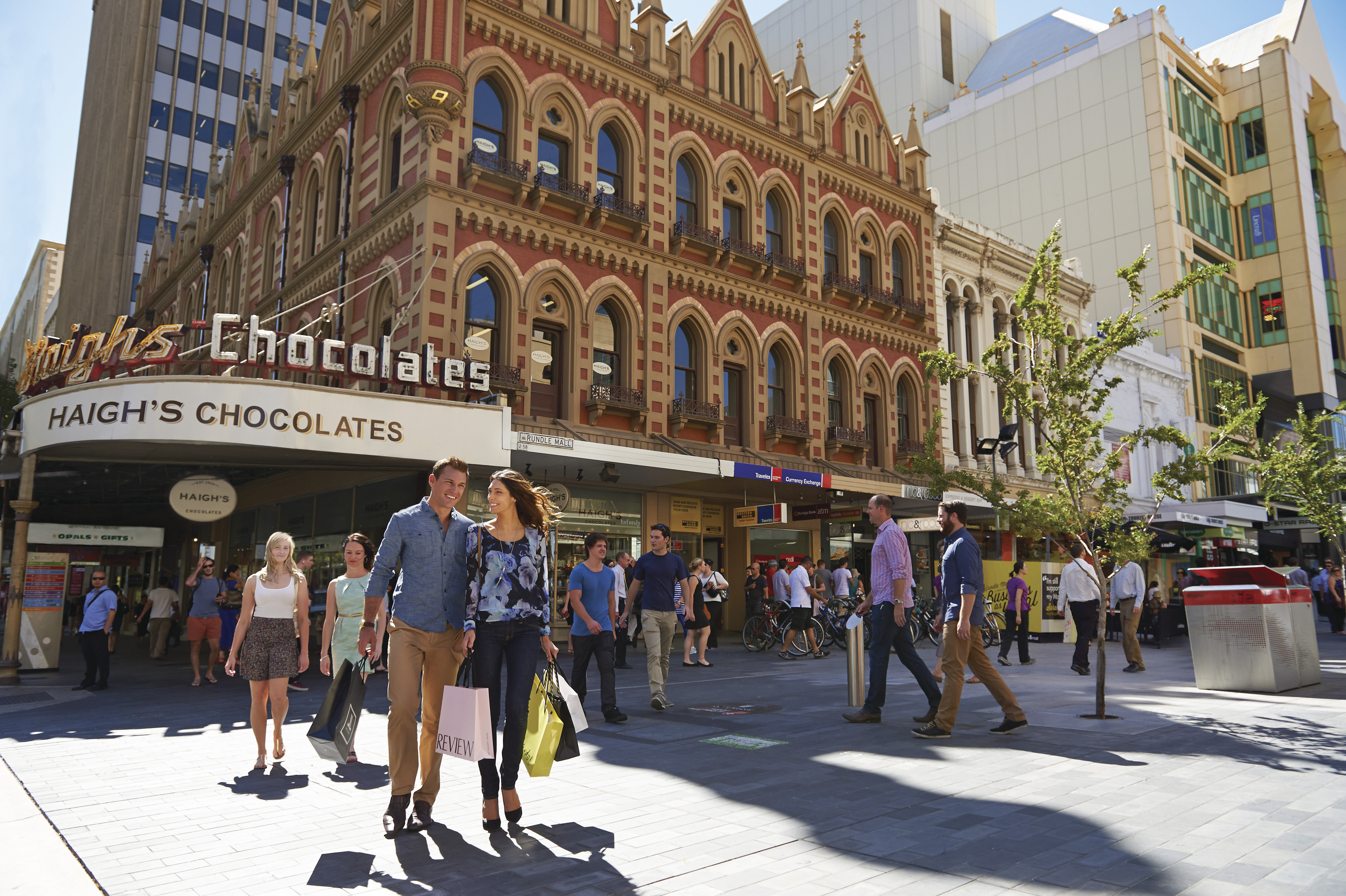 www.tourism.australia.com