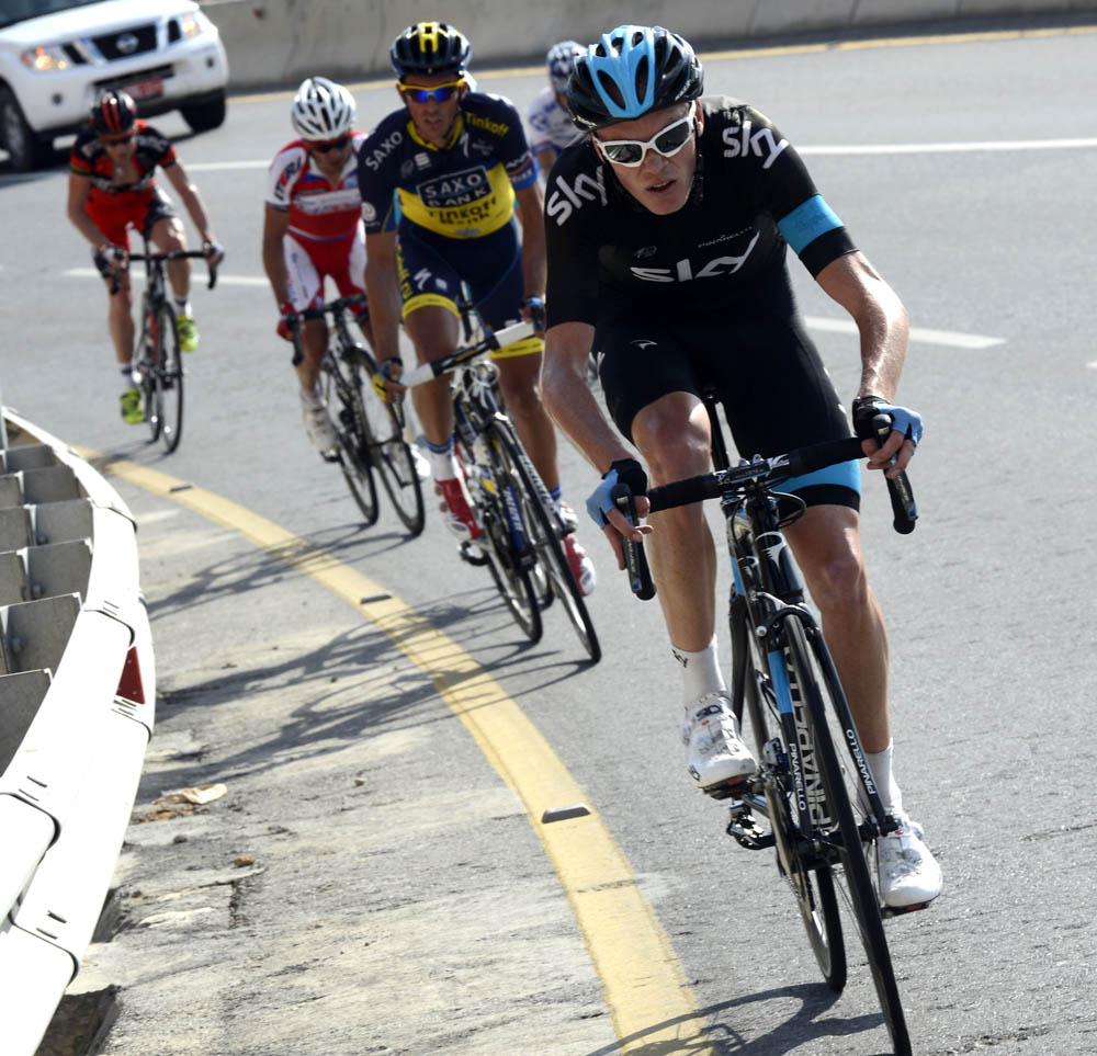 oman13st4-froome-leads.jpg