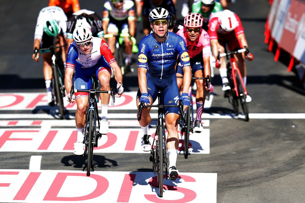 www.cyclingnews.com