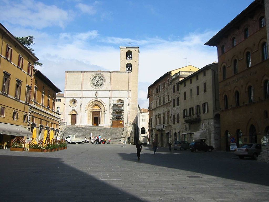 1024px-Todi_4.JPG