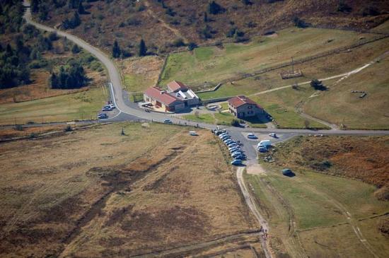 St-Pierre-Col.jpg