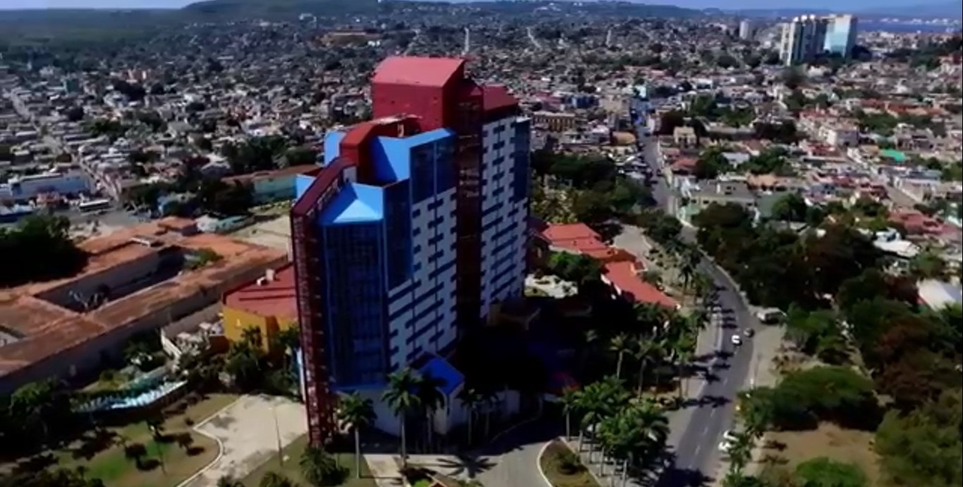 Dtto_Abel_Santamaria.jpg