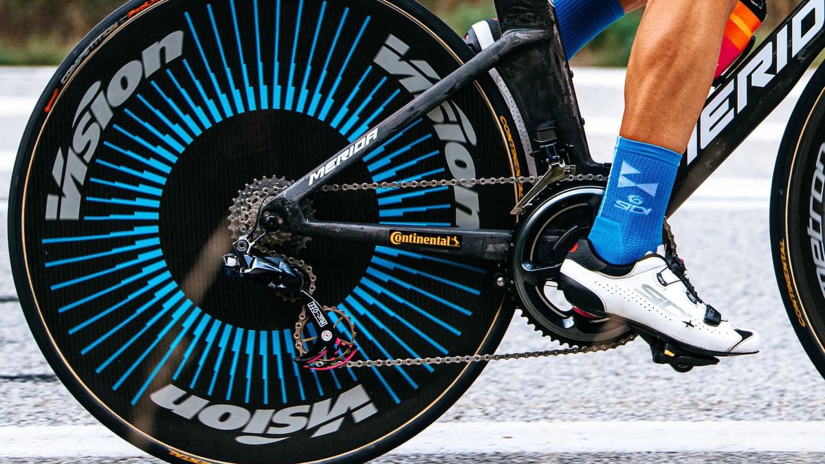 www.cyclingnews.com