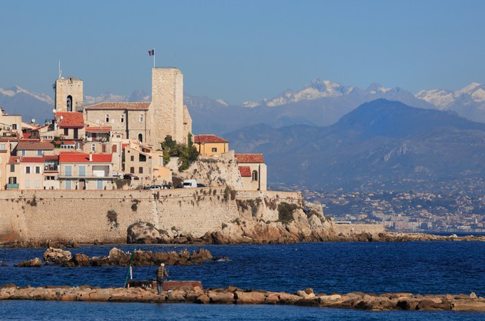 antibes.png