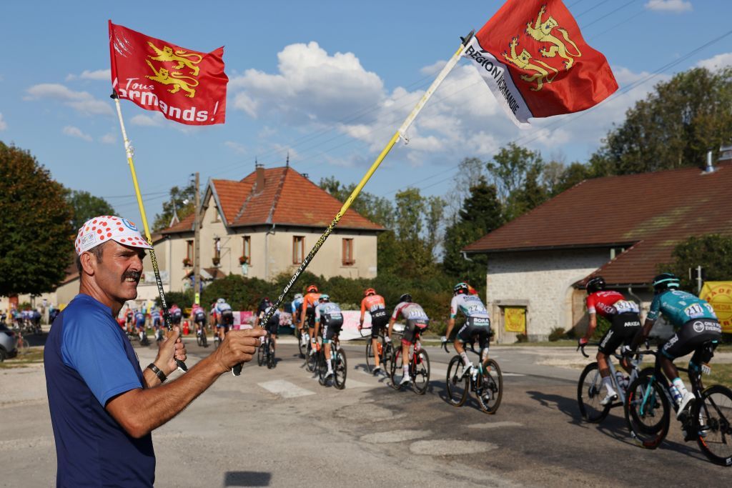 www.cyclingnews.com