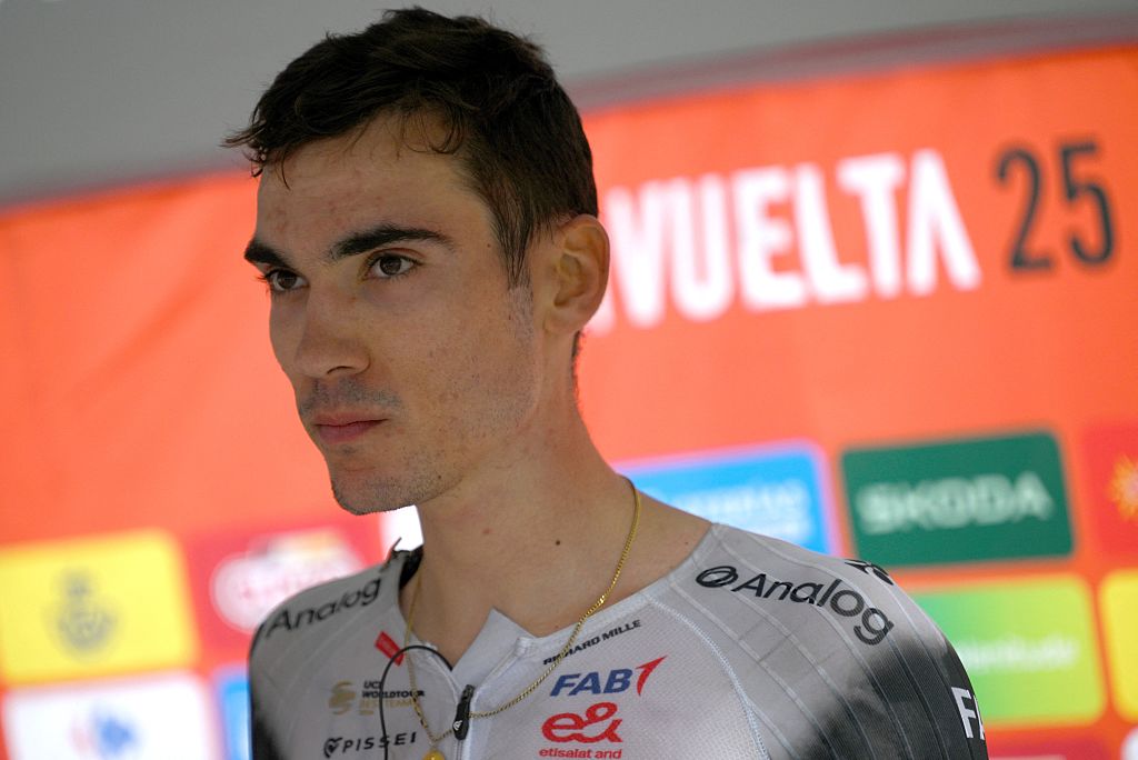 www.cyclingnews.com