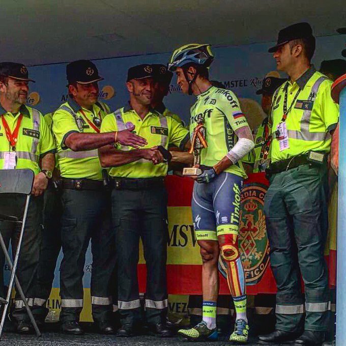 CrDqleRWIAAA5dg.jpg:small