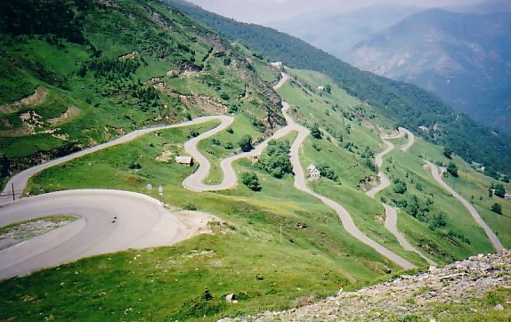 luz-ardiden-switchbacks.jpg