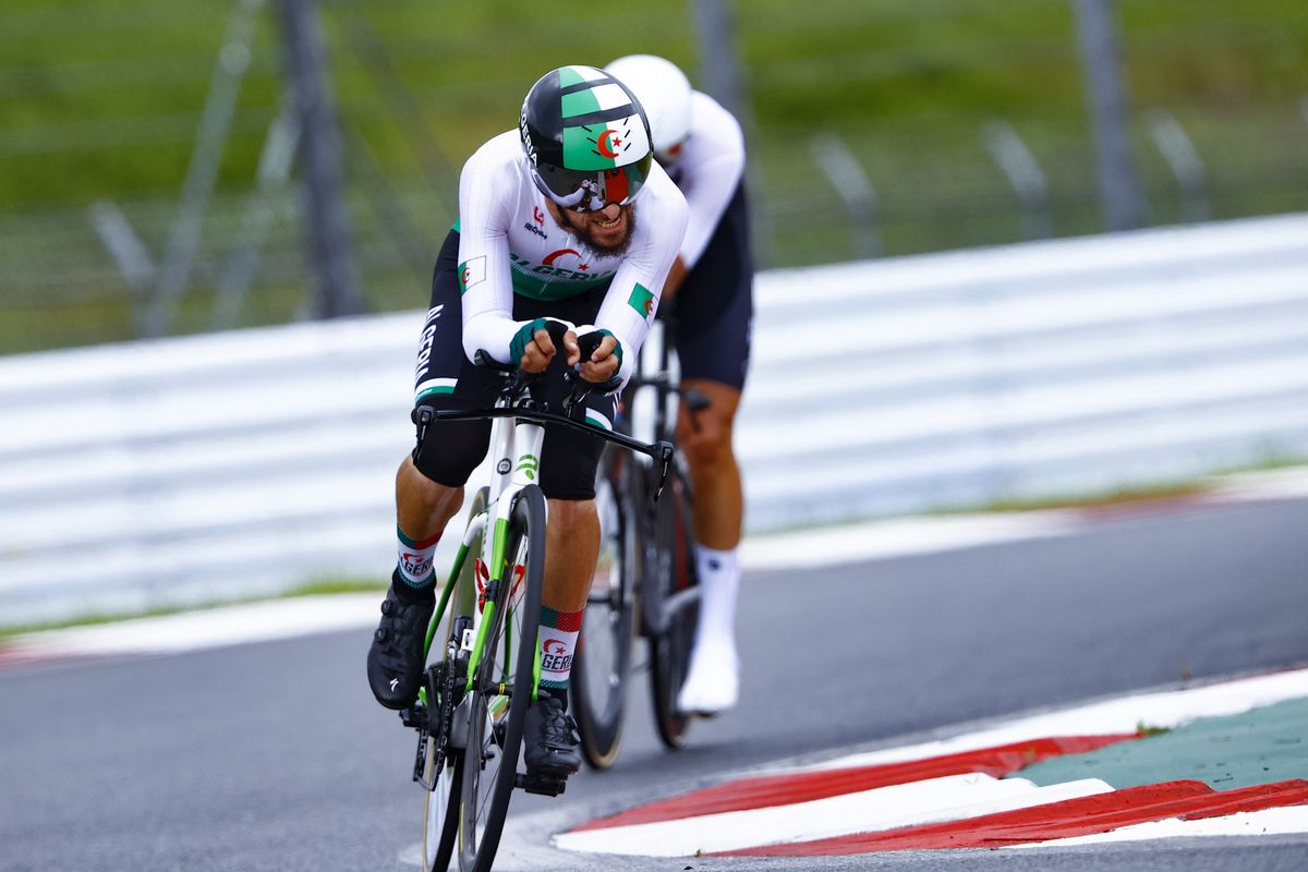 www.cyclingnews.com