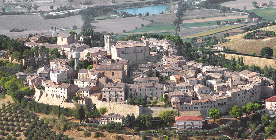 Panoramica-Montelupone2.jpg