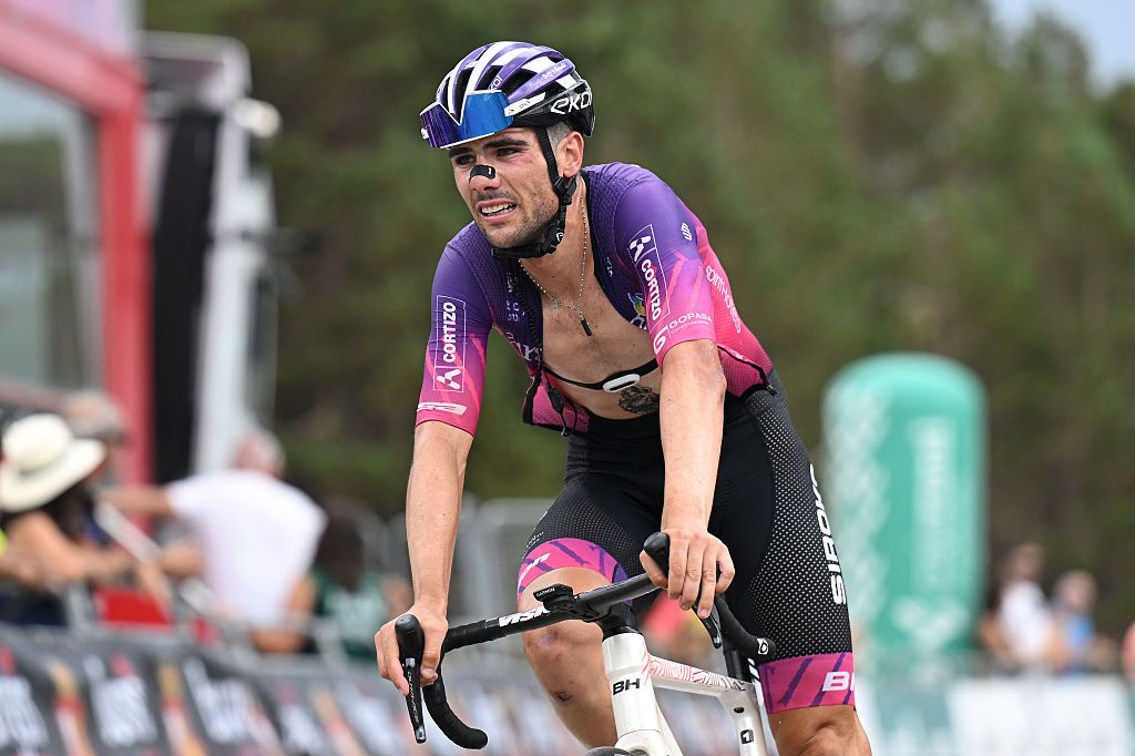 www.cyclingnews.com