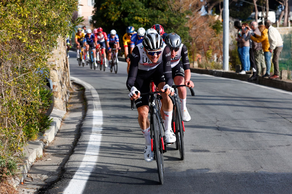 www.cyclingnews.com