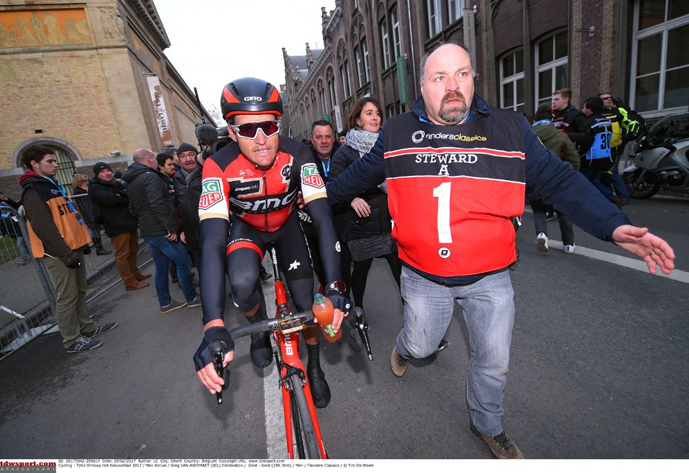 www.cyclingnews.com