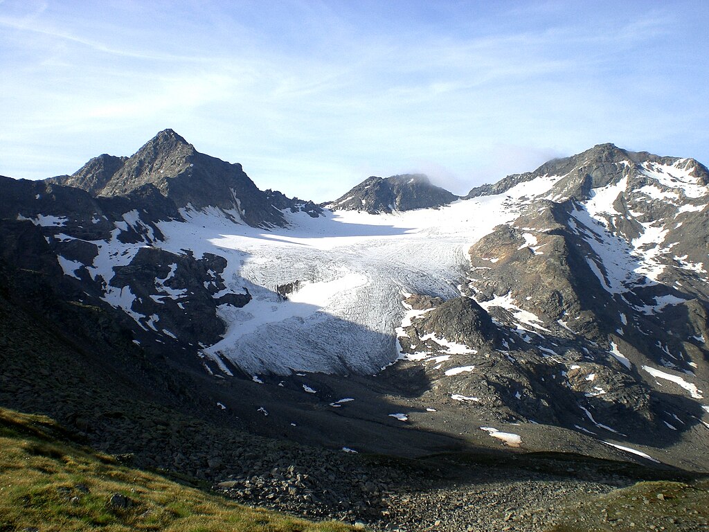 1024px-PizSesvenna.jpg