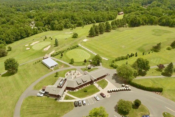 clubhouse-restaurant.jpg