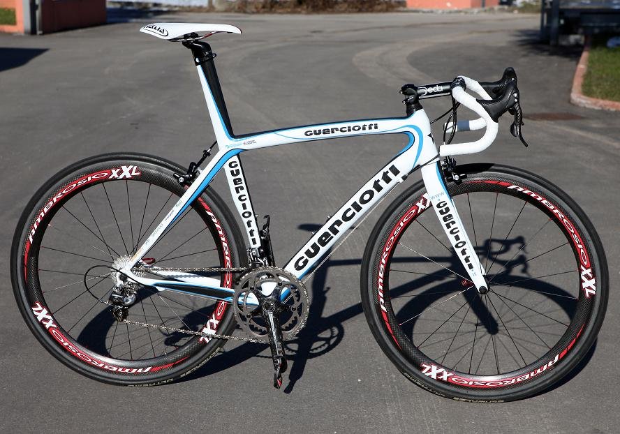 bikes2010_androni_guerciotti.jpg