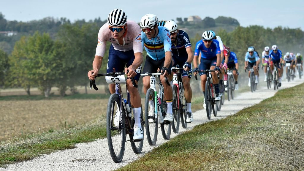 www.cyclingnews.com