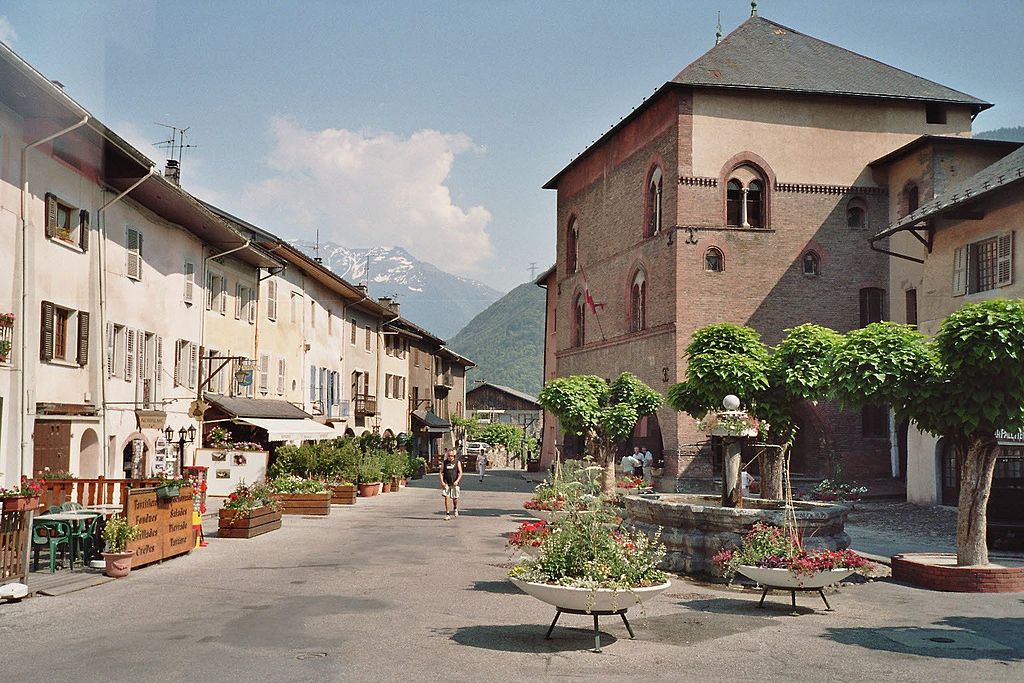 1024px-Conflans01.jpg