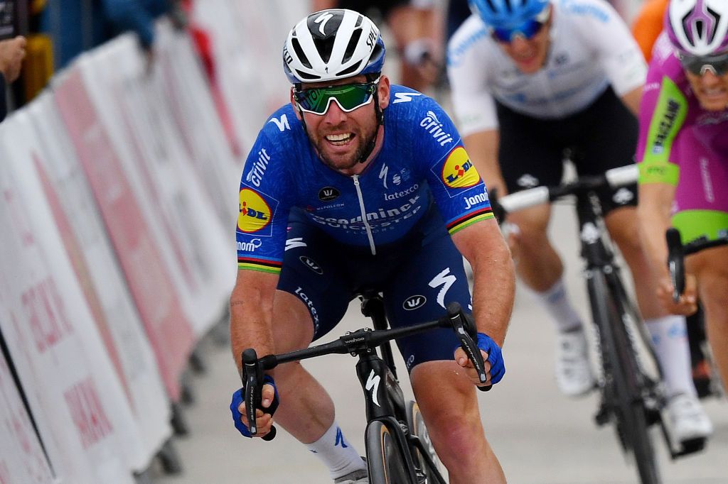 www.cyclingnews.com