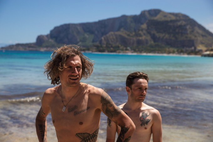 C_T2y9TXsAIZvJY.jpg:small