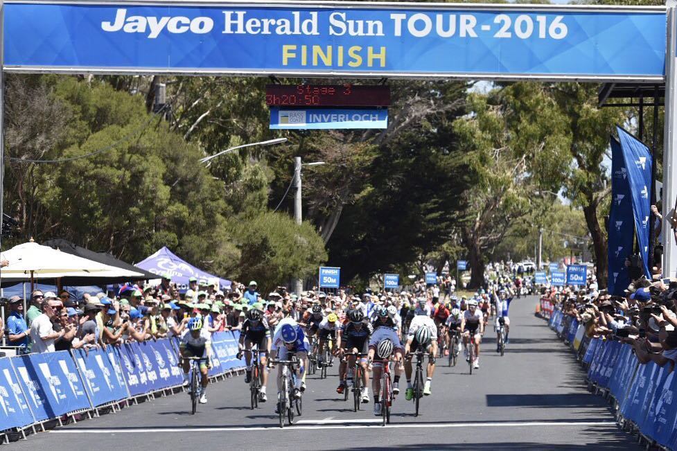 Caf-qu0XEAAP-rg.jpg:large