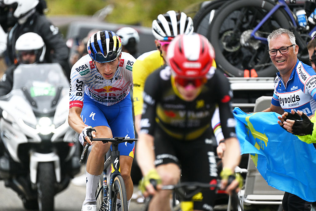 www.cyclingnews.com