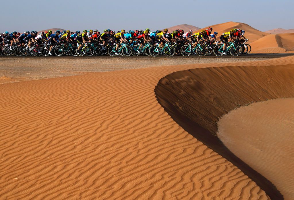 www.cyclingnews.com