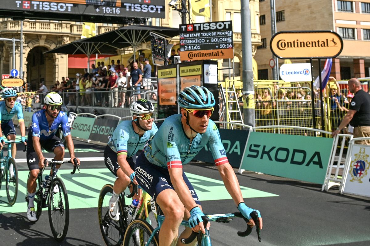 www.cyclingnews.com