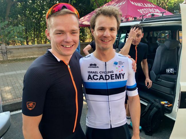www.cyclingnews.com