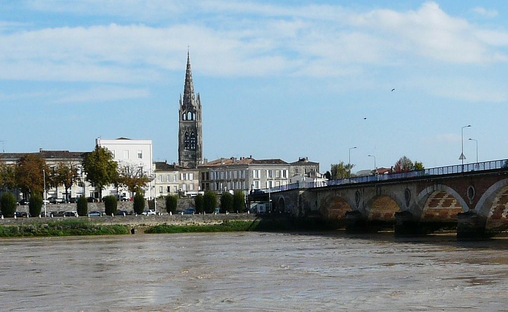 1024px-Libourne2.jpg