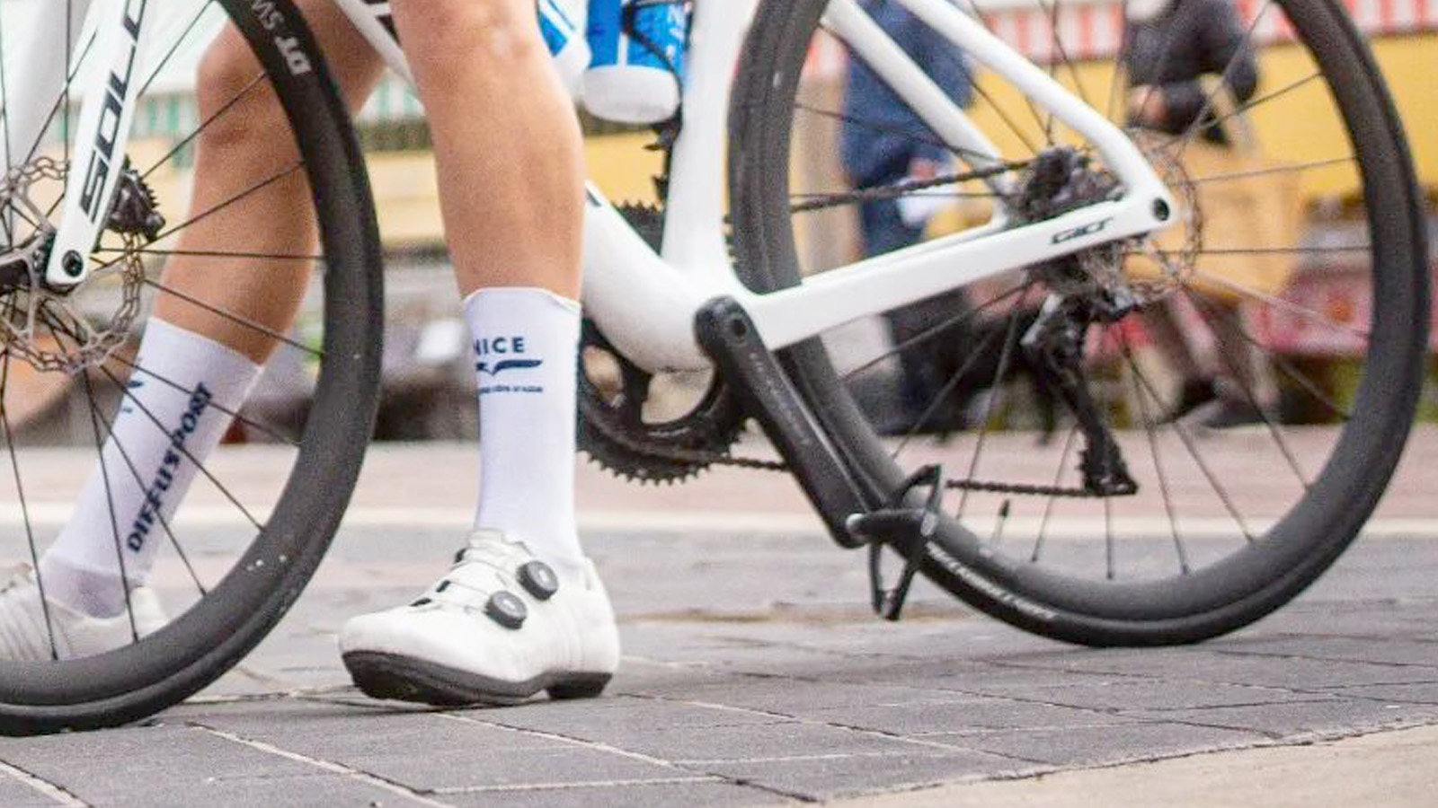 www.cyclingnews.com