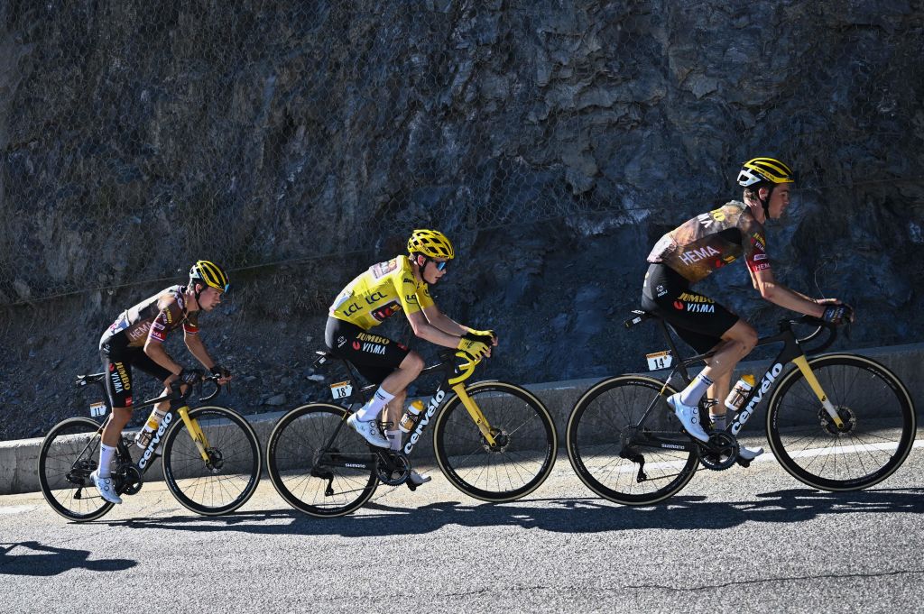 www.cyclingnews.com