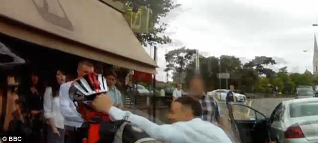 article-2244242-16630363000005DC-570_634x286.jpg