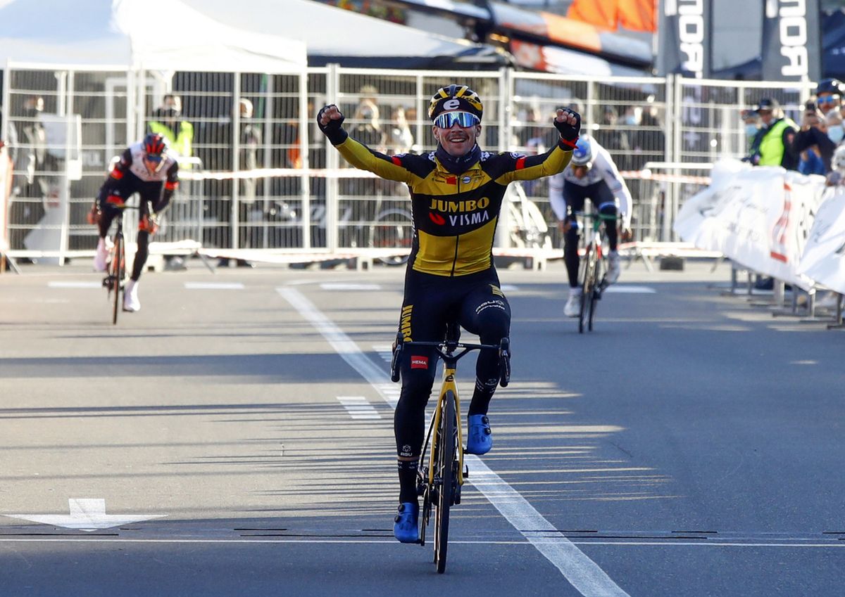 www.cyclingnews.com