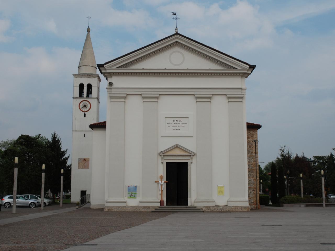 FiumeVeneto-chiesa.jpg