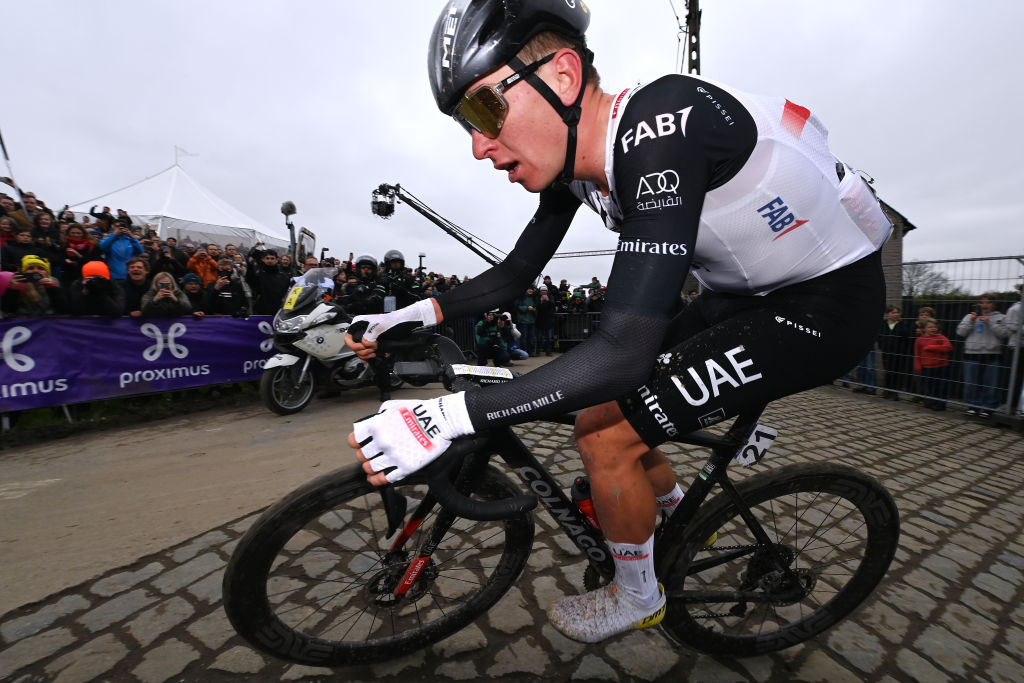 www.cyclingnews.com