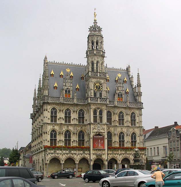 Oudenaarde_Stadhuis.jpg